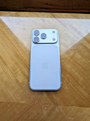 Apple iPhone 17 Pro 256GB Verizon Silver 100% Battery – Excellent Condition