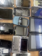 Lot of 31 smartphones – sold for parts or repair