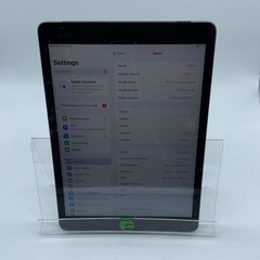 Broken Unlocked Apple iPad 7th Gen 32GB 18.3.1 MW6H2LL/A cracked screen