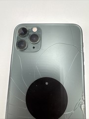 Apple iPhone 11 Pro – Unknown Storage. Cracked Back. UNTESTED FOR PARTS AS IS