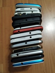 Lot of 14 Mixed Brand htc/and other For parts
