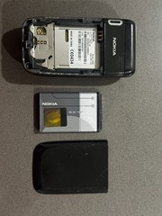 Nokia 6085 Flip Flop Cellphone – Black (Rogers Wireless) (CA)