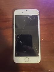 Apple iPhone 6s – 16GB – White (Unlocked) A1688 (CDMA + GSM)