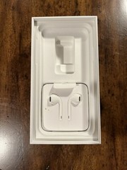 Apple iPhone X – 256GB – Space Gray (Unlocked) A1865 (CDMA + GSM)