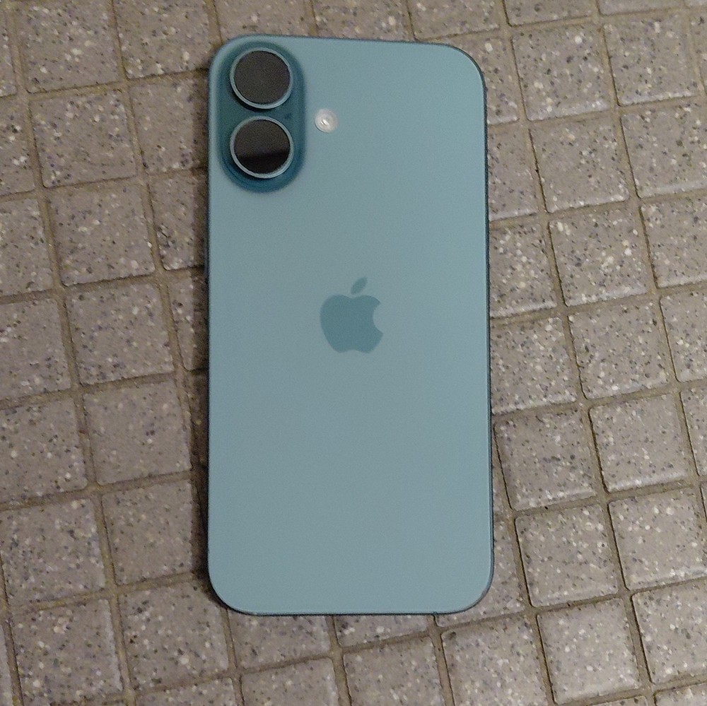 Apple iPhone 16 Teal Verizon Unlocked Smartphone 12MP Camera iOS