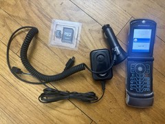 Motorola RAZR V3xx – Black (AT&T) Flip Cell Phone – USED IN VERY GOOD CONDITION