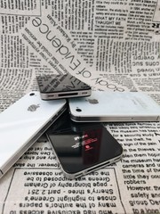 Original Apple iPhone 4S 8GB 16GB 32GB Black white (Unlocked) (GSM) IOS9