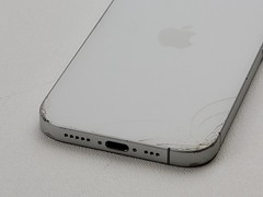 Apple iPhone 17 (A3258) 256GB – White (Unlocked) Smartphone – CRACKED – H7990