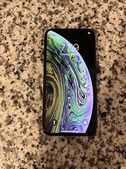 Apple iPhone XS – 64GB – Space Gray (Unlocked) A1920 (CDMA + GSM)