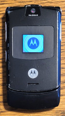 Motorola RAZR V3 – Black ( Unlocked ) Very Rare International GSM Flip Phone