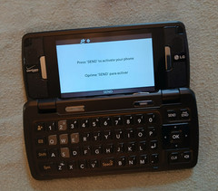 LG, EnV 3 / enV3 VX9200 3G Phone, Blue, QWERTY Keyboard, Very Good Cond.