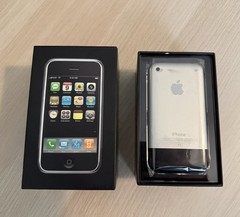 Apple iPhone 1st Generation 8GB A1203 – iOS 1.0 – Rare Matching Box! Final Sale!