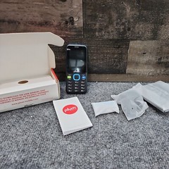 Plum Mobile Cell Phone TAG 2 3G Open Box Pay As You Go Type