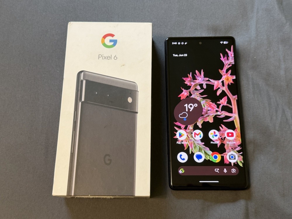 Google Pixel 6 128GB Stormy Black (Unlocked)