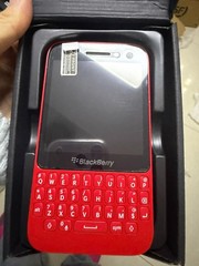 BlackBerry Q5 Unlocked 4G LTE WiFi 8GB 5MP Unlocked Keyboard Smartphone