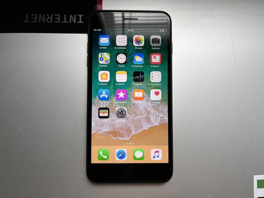 RARE iOS 11.2.5 iPhone 8 Plus 64gb Space Gray (Unlocked) 100% Batt