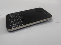 BlackBerry Classic Q20 3.5″ 8MP 16GB 2GB RAM black LOT Unlocked