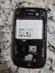 LOT OF 4: BlackBerry Phones 2-Bold 9700, 8330, 9300 For Parts Or Repair