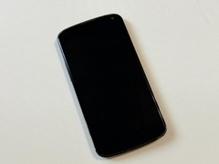 LG Nexus 4 E960 – 16GB – Black (Unlocked) Android Smartphone