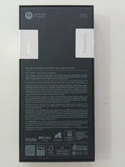 New- Motorola Razr 5G (2025) XT2553-3 256GB US Cellular Gibraltar Sea