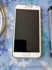 Samsung Galaxy S5 SM-G900A 16GB AT&T GSM Unlocked -White Smartphone very good