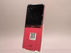 Motorola Razr 40 Ultra XT2321-3 256GB Viva Magenta T-Mobile Unlocked W087185