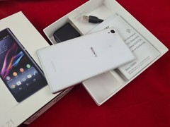 Sony Xperia Z1 Demo/test unit Rare for Collectors