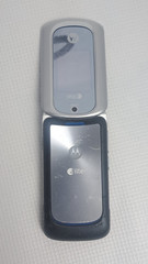 Motorola RAZR VE20 Flip Cellular Phone Black Silver 2.0 MP 2.2″ TFT Color Screen