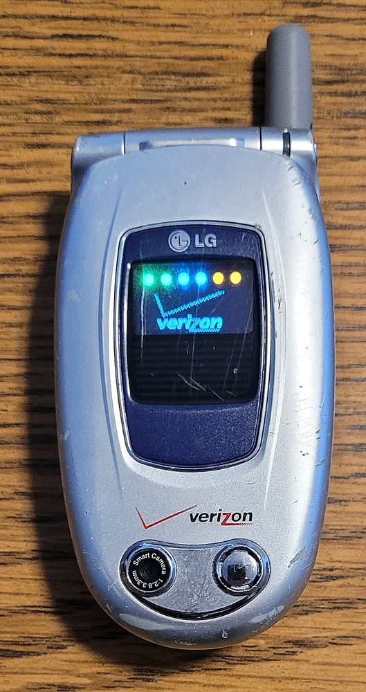 LG VX6000 – Silver and Blue ( Verizon ) Very Rare Cellular Flip Phone – READ