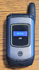 Motorola i series i570 – Gray ( Nextel ) Very Rare iDEN Push2Talk Flip Phone