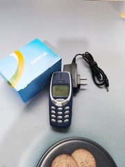 Excellent Nokia 3310 2G Random color unlocked phone z8