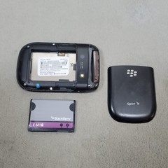 BlackBerry 9670 Flip Phone Smartphone Black Sprint Clamshell QWERTY, New Battery