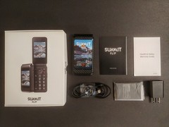 Boost Mobile Summit Flip 2.8″ 5MP Prepaid Phone NEW In Box