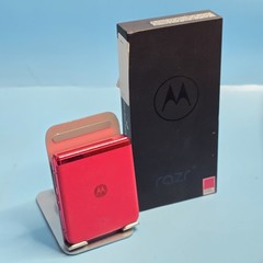 Motorola Razr Plus (2023) – Unlocked – Viva Magenta – 256GB –
