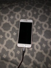 Apple iPhone 7 – 128GB – Red A1660-Verizon