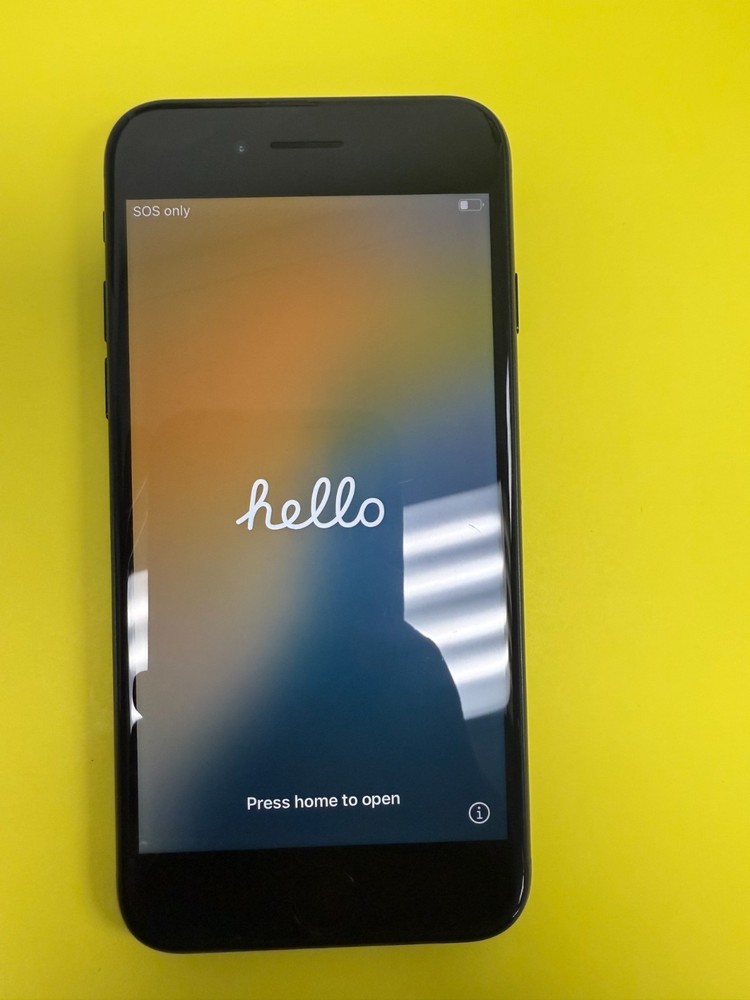 Apple iPhone SE 3rd Gen – 128GB – Midnight (Unlocked) – Good Condition