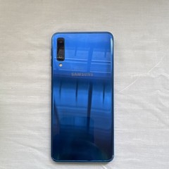 Samsung Galaxy A7 (2018) Blue Android Wi-Fi Bluetooth Micro USB Bar Smartphone