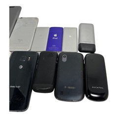 Apple iPods /iPhones And Ipads for Scrap, Parts only Lot of 12 Mix ANDROID GOLD
