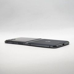 Motorola Razr 40 Ultra 5G (2023) XT2321-3 256GB Infinite Black (Spectrum – 4P2K