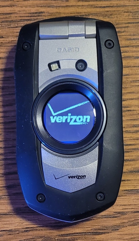 Casio Gz’One Boulder C711 – Black & Silver ( Verizon ) Very Rare Flip Phone READ
