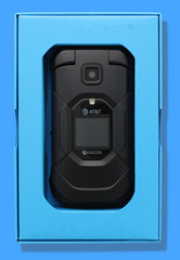 BRAND NEW AT&T KYOCERA DURAXE EPIC E4830 FLIP PHONE RUGGED 16GB BLACK