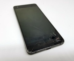 Google Pixel 2 64GB Just Black Smartphone **Broken Back + Blank Screen**