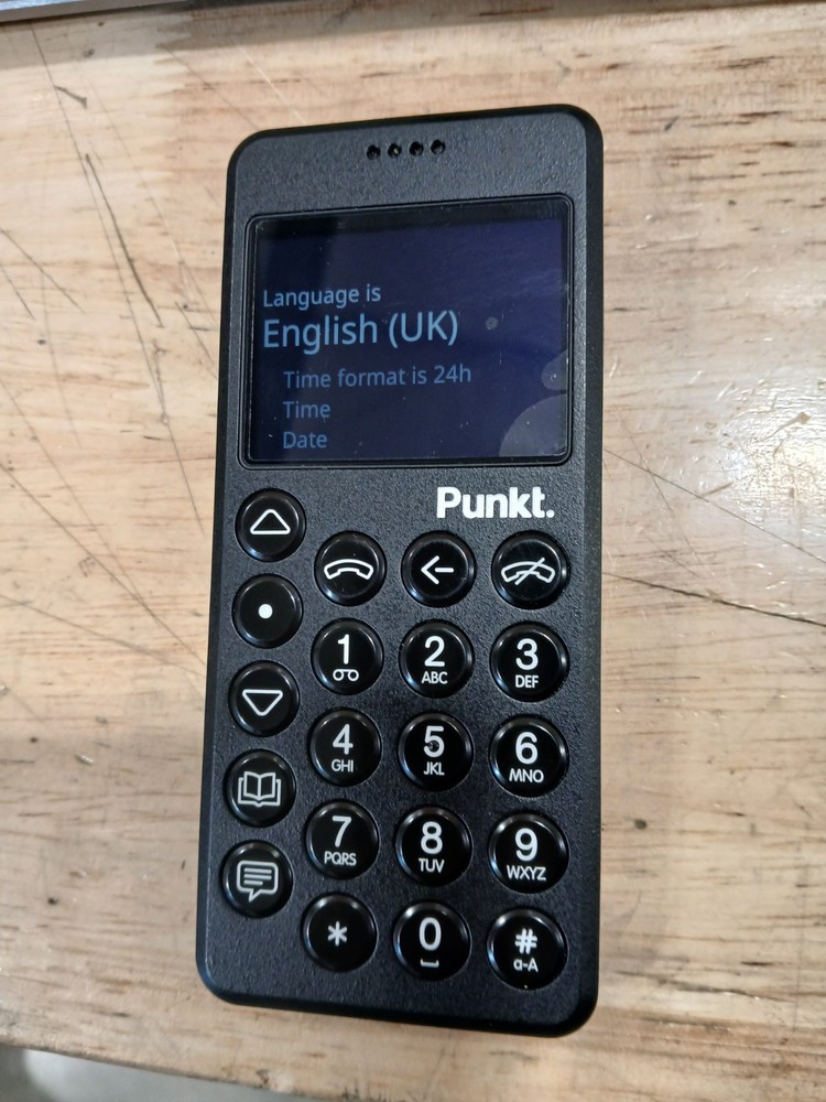 Punkt MP02 unlocked 4G LTE dumb minimalist bar phone with hotspot and signal