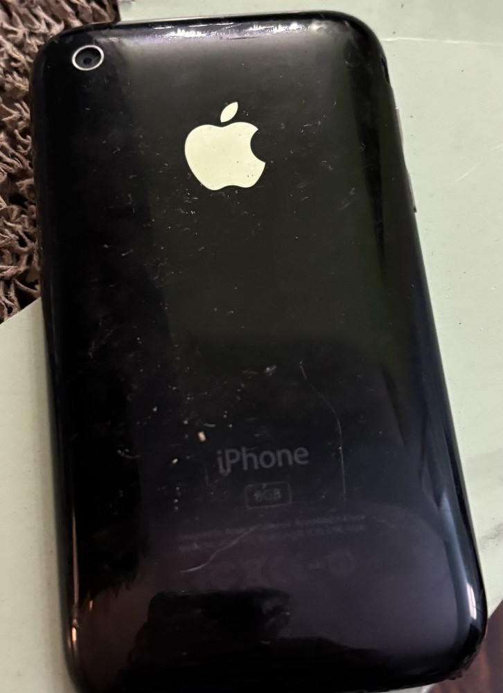 Apple iPhone 3GS / 16GB Black AT&T GREAT CONDITION. MB715LL/A (VINTAGE) 2009