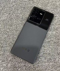 vivo iQOO 10 Pro 5G 6.78″ 50MP 256/512GB Snapdragon 8+ Gen 1 Android 12 4700mAh