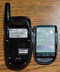 LG CG225 – Black and Silver ( Cingular ) Rare Cellular Flip Phone – READ