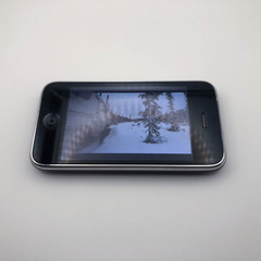 Jailbroken Apple iPhone 3GS – 16GB – Loaded With Games, Minecraft