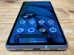 Google Pixel 7a – 128 GB – Sea Blue (Factory Unlocked) Great Cond – 95% Bat.