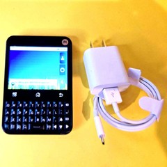 🔥 MOTOROLA MB502 🔥 3G QWERTY TEXT UNLOCKED MOBILE CELL PHONE ROGERS CHATR FIDO