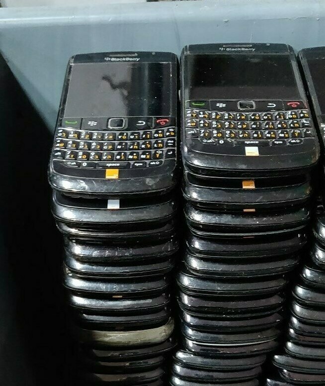 20x Blackberry 9780 Black Phones – AS-IS / Pls. read FULL Description!
